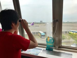 台湾・高雄国際空港の展望ラウンジ、喫煙所、アクセス等を徹底解説！