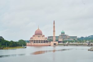 【マレーシアの宗教】各宗教の割合、タブー、寺院を徹底解説！